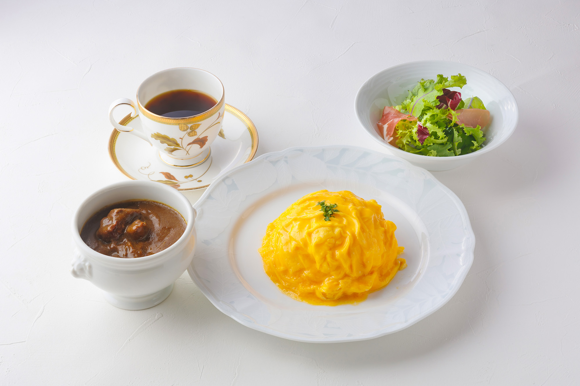 オムカレー ¥1,640(税込)