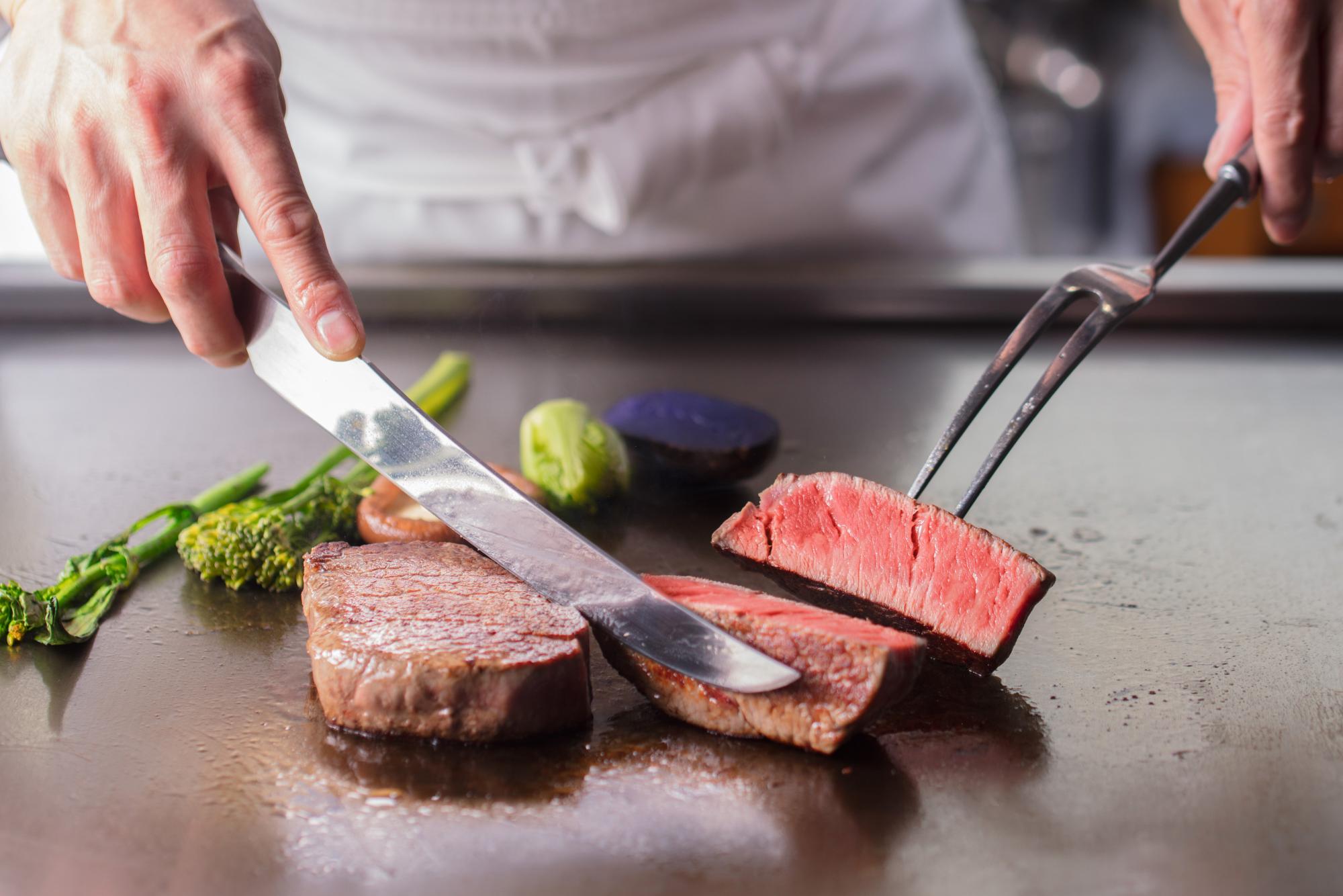 〈お肉好きのための特別コース〉りんご和牛信州牛の素材の味を心ゆくまでを愉しむ
